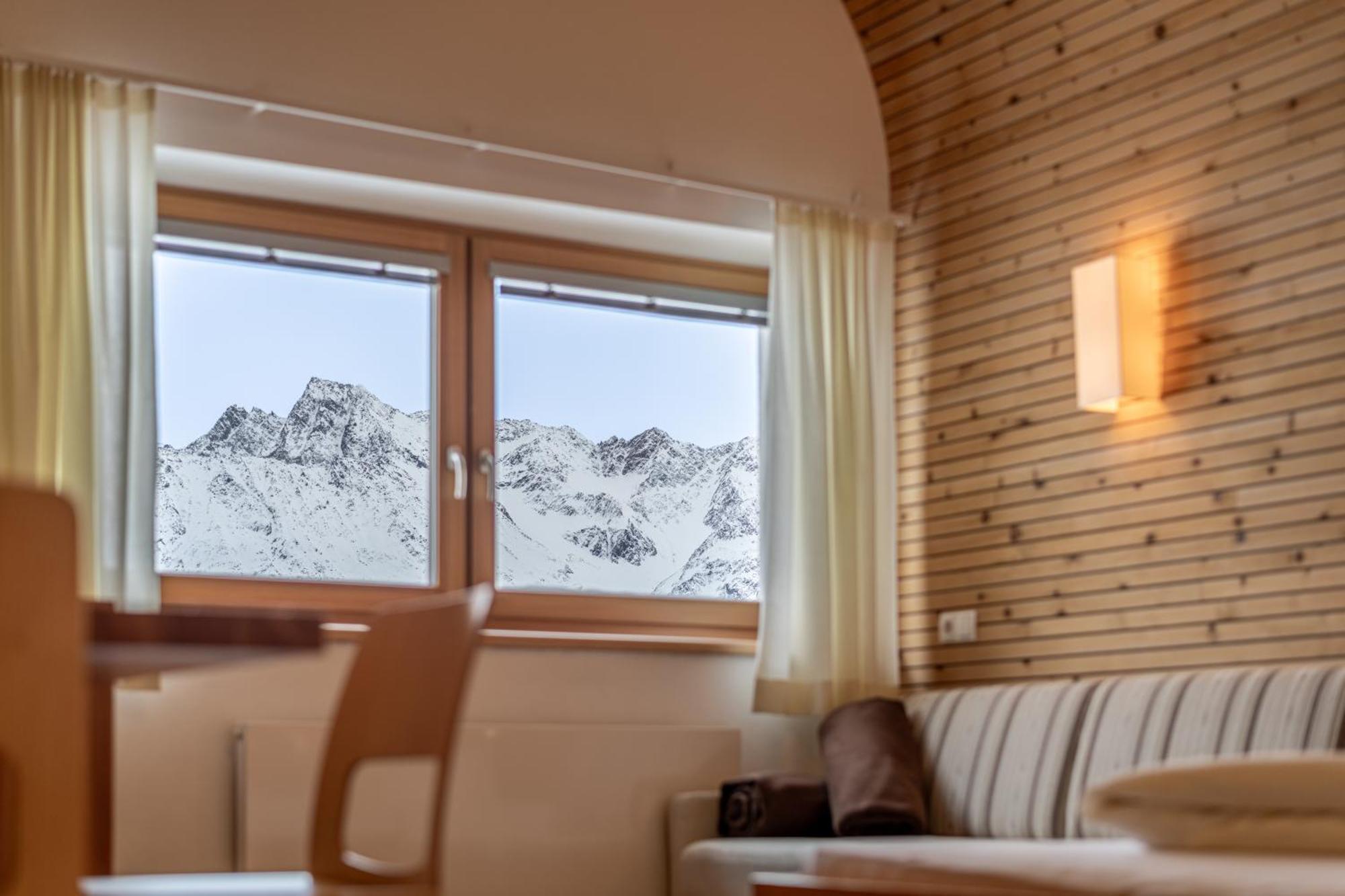 Hotel Hochsoelden ภายนอก รูปภาพ