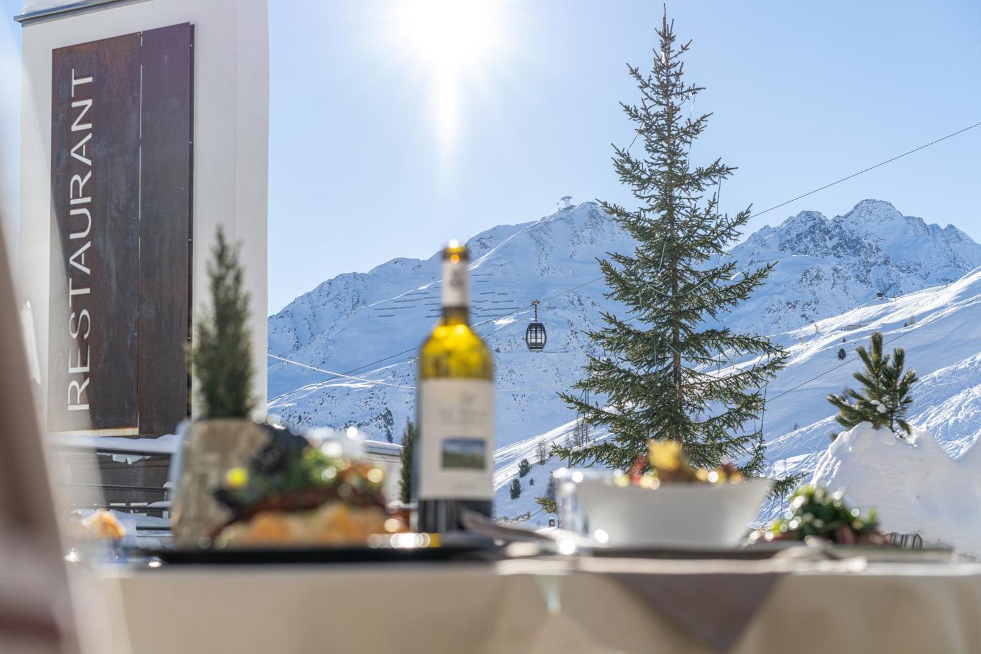 Hotel Hochsoelden ภายนอก รูปภาพ