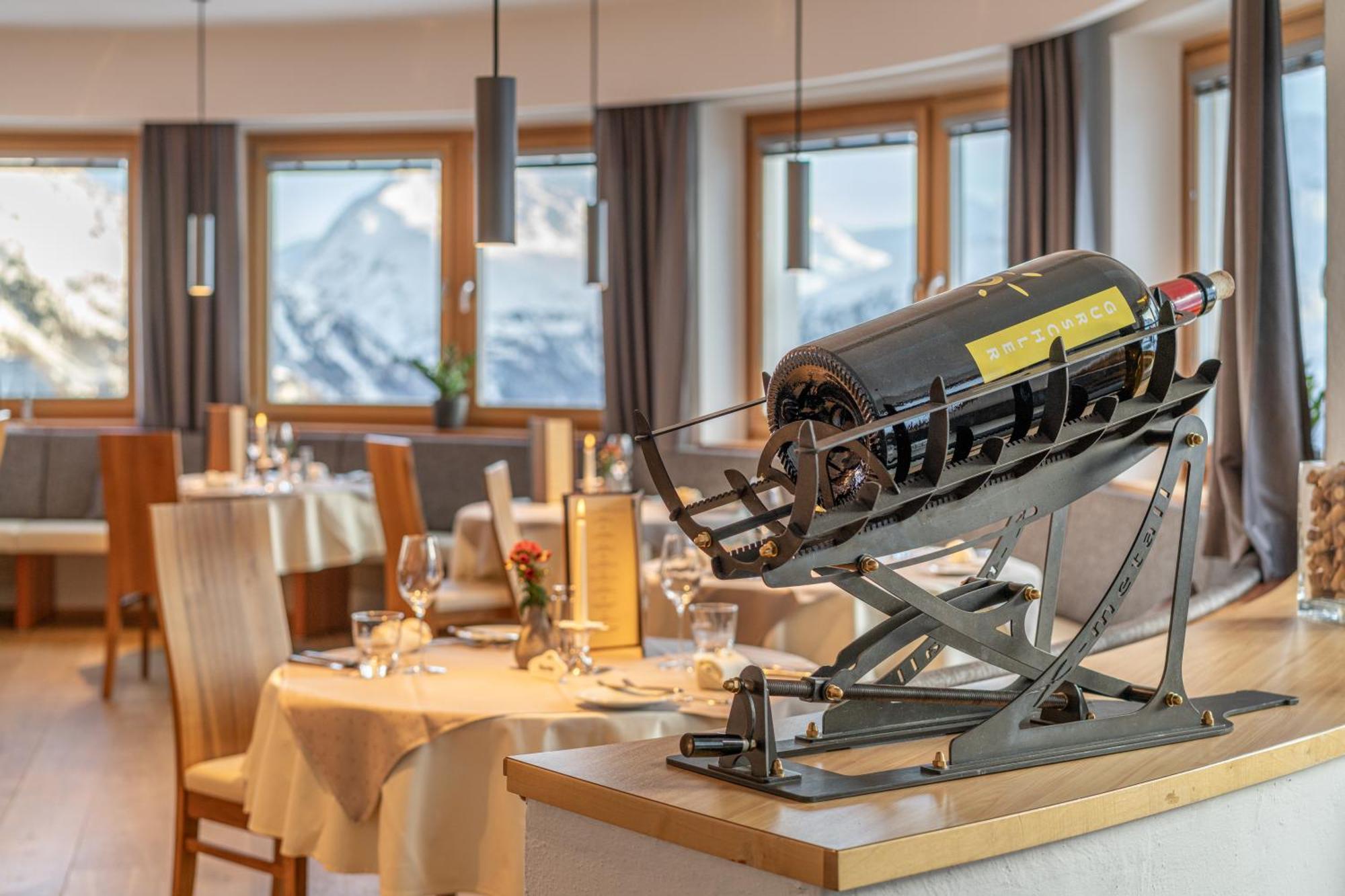 Hotel Hochsoelden ภายนอก รูปภาพ